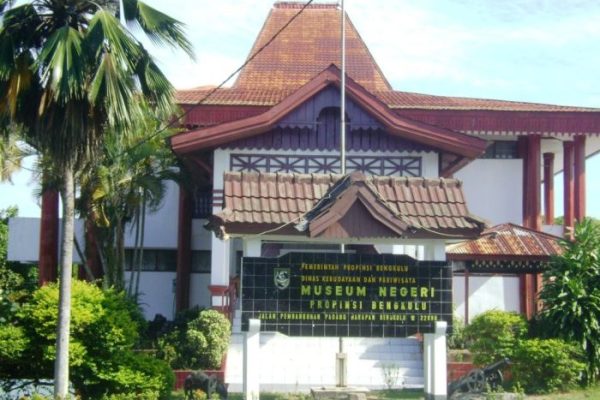 Budidaya ayam broiler di Gading Cempaka, Kota Bengkulu