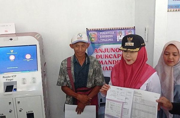 Polsek Pulau Panggung Identifikasi Mayat Bayi Mengapung di Bendungan ...