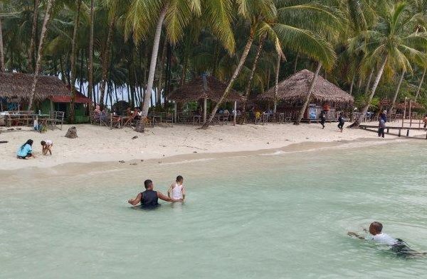 Penangkaran Penyu Pulau Banyak, Tempat Wisata di Aceh Singkil, Aceh ...