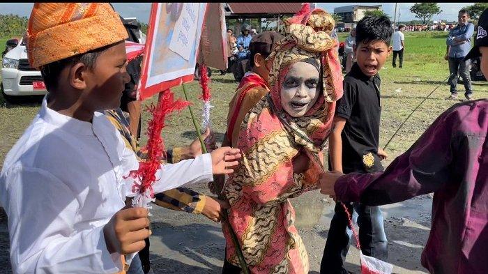 Pj Bupati Aceh Besar Ikut Panen Singkong dan Cabai di Kuta Cot Glie ... Pj Bupati Aceh Besar Ikut Panen Singkong dan Cabai di Kuta Cot Glie ...