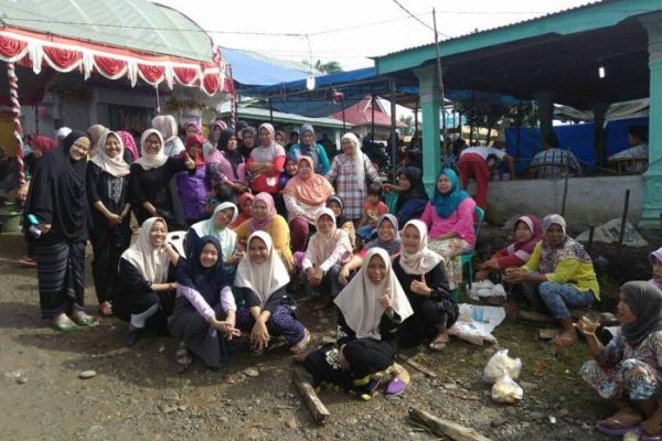 Video: 'Ayamku Belum Makan', Kakek 95 Tahun Minta Turun Pesawat ...