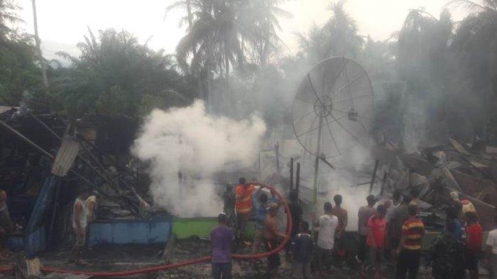 Pasar Lawe Sigala-gala Aceh Tenggara Sepi Pembeli - YouTube