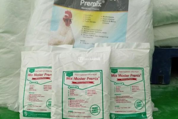 Daun penggemuk ayam di Yaro, Kab. Nabire