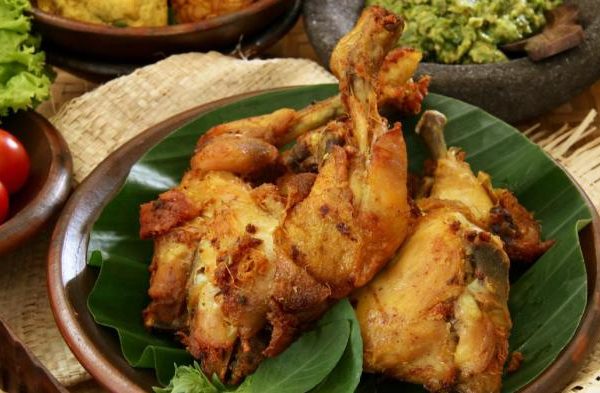 Ayam ternak di Lengkong, Sukabumi