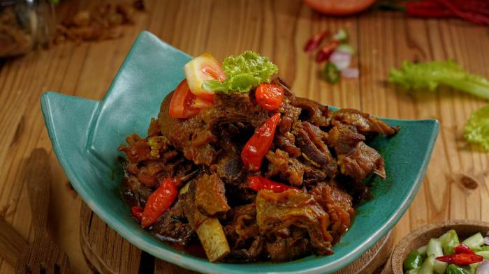Jangan Bingung, Begini Cara Bedakan Mana Daging Kambing dan Sapi Daging kambing di Sambungmacan, Sragen