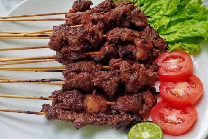 Menu Spesial Idul Adha 1444 H, Resep Sate Kambing Daging Empuk Kecap ... Daging kambing di Botolinggo, Bondowoso
