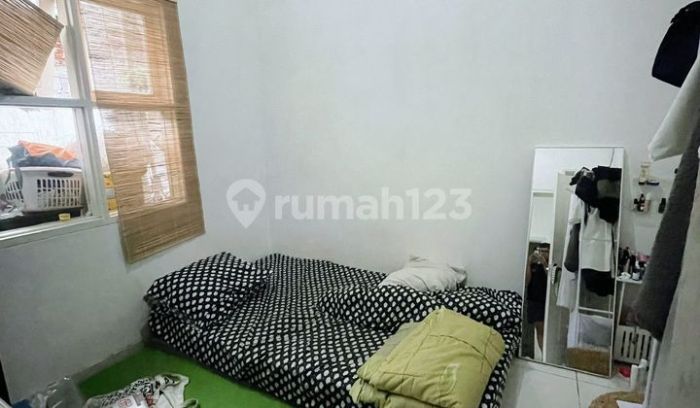 Ayam afkir di Cibeunying Kidul, Kota Bandung