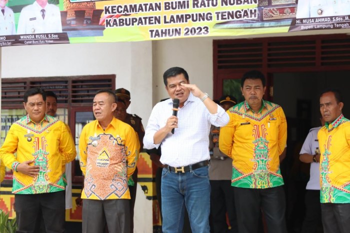 Bunga Kampung Mekar Di Dusun, Kampung Bulu Sari Kecamatan Bumi Ratu ...