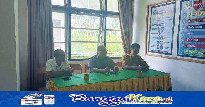 Daun penggemuk ayam di Bualemo, Banggai