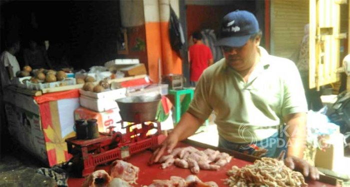 5 Rekomendasi Bubur Ayam yang Terkenal Nikmat di Sukabumi Ayam afkir di Sukabumi, Kab. Sukabumi