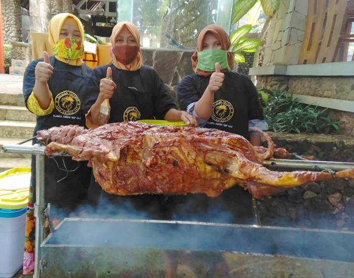 Daging kambing di Keling, Jepara