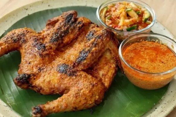 Ayam afkir di Karangtengah, Cianjur