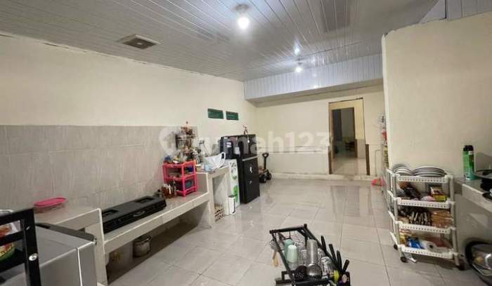 Daun penggemuk ayam di Kuwus Barat, Manggarai Barat