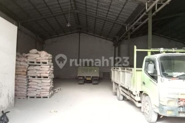 Daun penggemuk ayam di Rungan Hulu, Gunung Mas