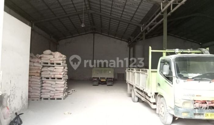 Daun penggemuk ayam di Rungan Hulu, Gunung Mas