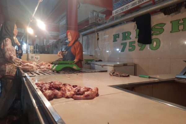 Ayam afkir di Cimahi Utara, Kota Cimahi