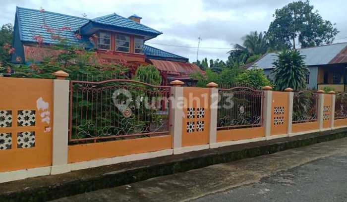 Daun penggemuk ayam di Tanete Rilau, Barru