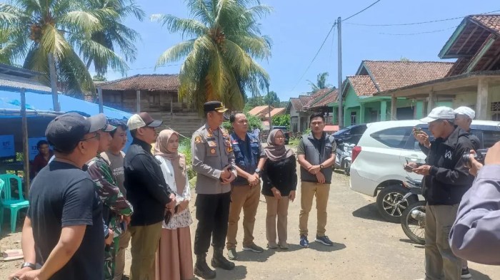 Kapolres Pesisir Barat Pantau PSU di TPS Pekon Tanjung Rejo Bengkunat ...