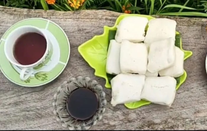 Daun penggemuk ayam di Cimanuk, Kab. Pandeglang