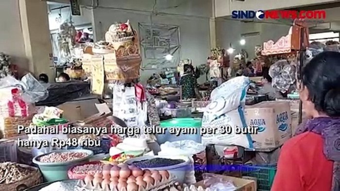 Life is a Constant Battle: Ayam Goreng Daun Kesum Daun penggemuk ayam di Karang Asem, Karangasem