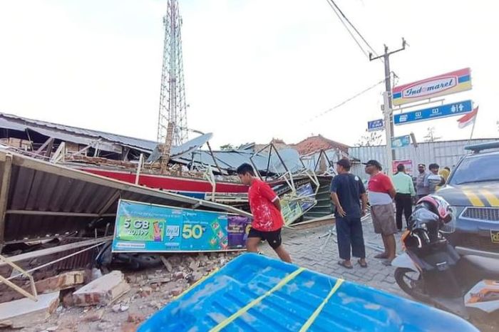 Ayam afkir di Pasirjambu, Bandung