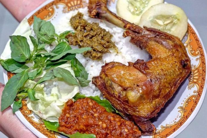 Rekomendasi Rumah Makan Ayam Kampung Asli di Garut, Dapat Bintang Lima ...