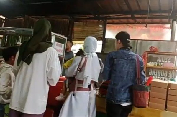 20 Rumah Makan Ayam Kampung Bakar Favorit di Bandung - MenuKuliner.net