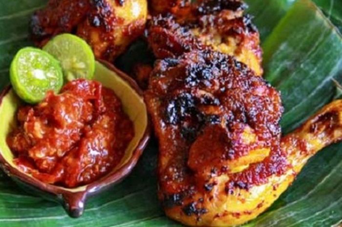 Ayam afkir di Bojonggenteng, Sukabumi