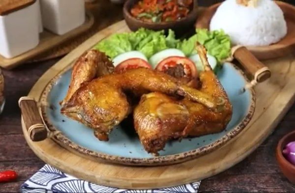 Ayam afkir di Maleber, Kuningan