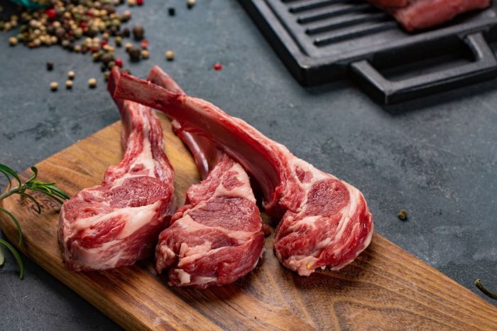 Daging kambing di Teluk Gelam, Ogan Komering Ilir