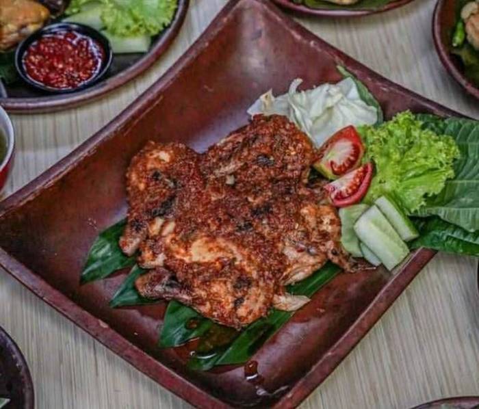 Ayam afkir di Parung Panjang, Bogor