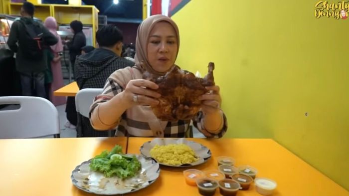 SORTIR AYAM AFKIR MENJELANG LEBARAN - YouTube Ayam afkir di Bungbulang, Garut