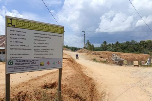 Daun penggemuk ayam di Sepaku, Penajam Paser Utara