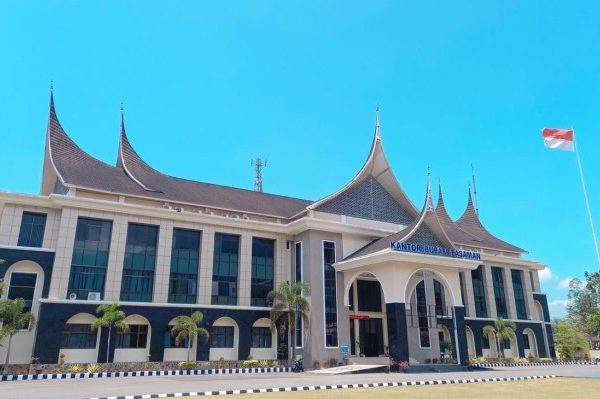 Budidaya ayam di Rao Selatan, Kabupaten Pasaman