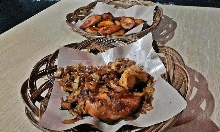 Ayam afkir di Sedong, Cirebon