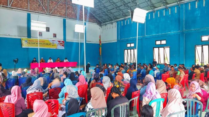 Ayam layer di Taman Rajo, Kabupaten Muaro Jambi