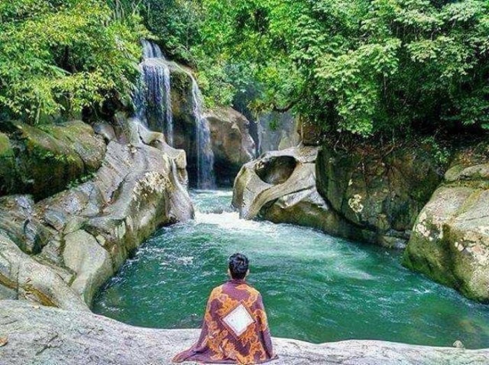 Nyarai Lubuk Alung Ayam ternak di Lubuk Alung, Kabupaten Padang Pariaman