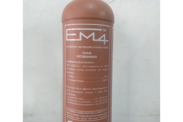 Em4 peternakan ayam di Batu Hampar, Rokan Hilir