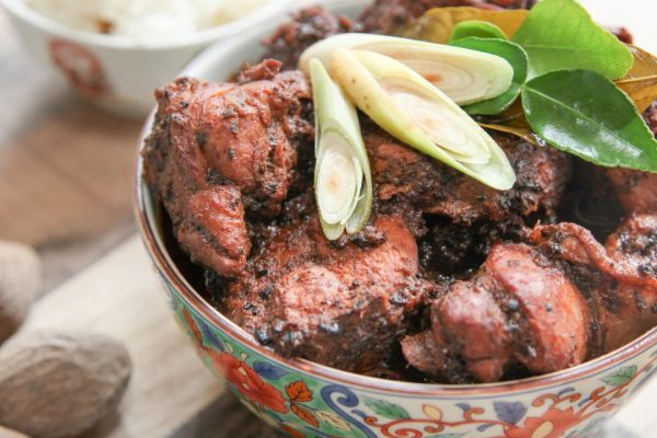 Daun penggemuk ayam di Bataguh, Kapuas