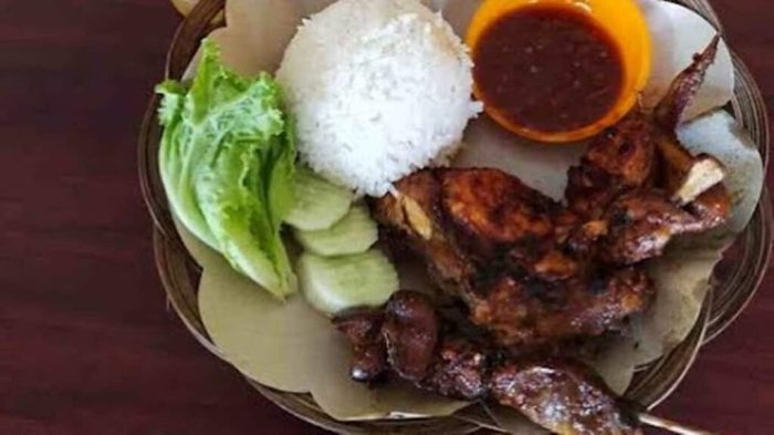 Ayam afkir di Mangkubumi, Kota Tasikmalaya