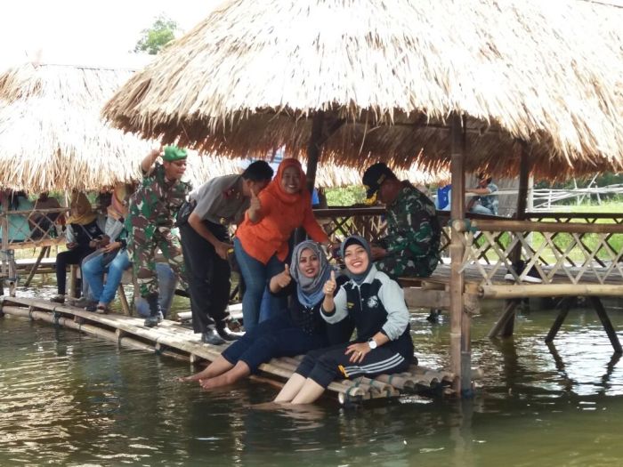BUDIDAYA AYAM KAMPUNG DI BOGOR | ANTARA Foto BUDIDAYA AYAM KAMPUNG DI BOGOR | ANTARA Foto