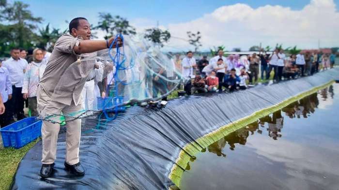 Mendag Tinjau Pasar Natar di Lampung Selatan - Kementerian Perdagangan ...