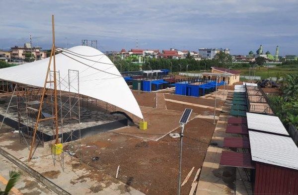 Daun penggemuk ayam di Muara Samu, Paser