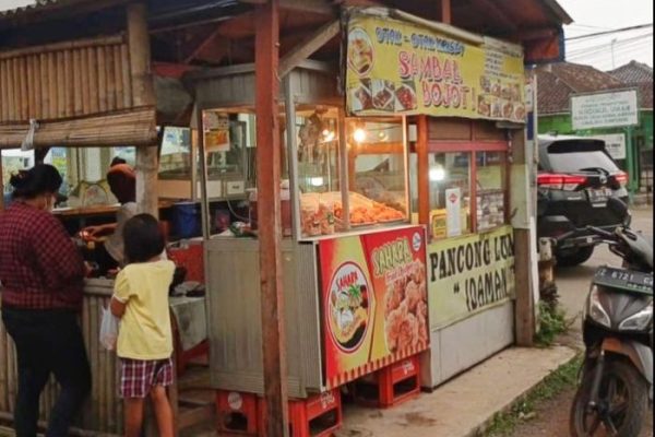 Ayam afkir di Wado, Sumedang