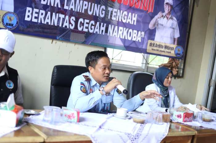 Anggota Polisi Meninggal di Losmen Lampung Tengah Dimakamkan di Gunung ... Budidaya ayam di Gunung Sugih, Lampung Tengah
