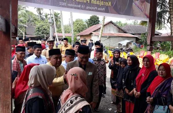 Budidaya ayam di Pulau Punjung, Kabupaten Dharmasraya