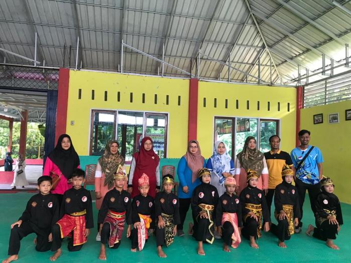 6 Kuliner dan Makanan Khas Lubuk Basung Kabupaten Agam - Sering Jalan Budidaya ayam di Lubuk Basung, Kabupaten Agam