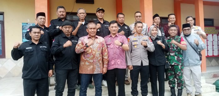 Ayam afkir di Cipatat, Bandung Barat