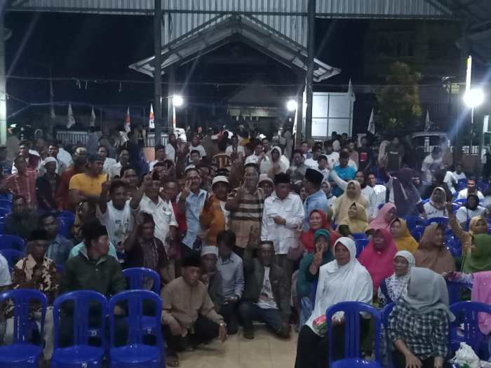 Daun penggemuk ayam di Maronge, Sumbawa