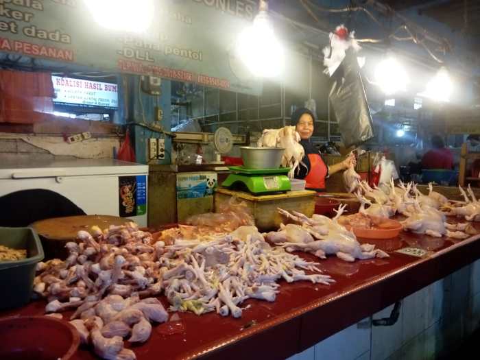 Harga ayam kampung potong di Tegalwaru, Karawang